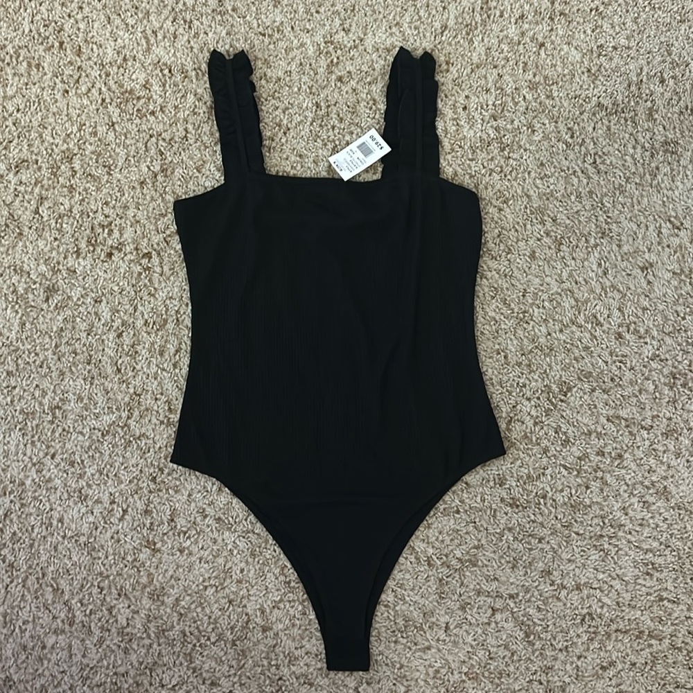 Women’s Black ruffle sleeve bodysuit